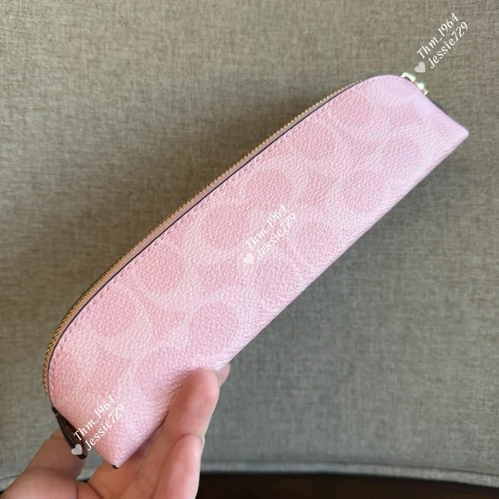 NWT！COACH PENCIL CASE IN SIGNATURE CANVAS (COACH CEA52) powder pink